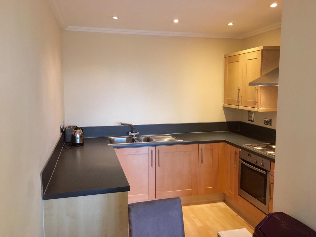 Property photo 3 of 5 Kitchen