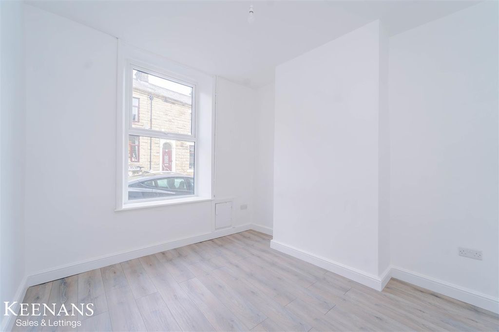 Property photo 2 of 18 2.Jpg