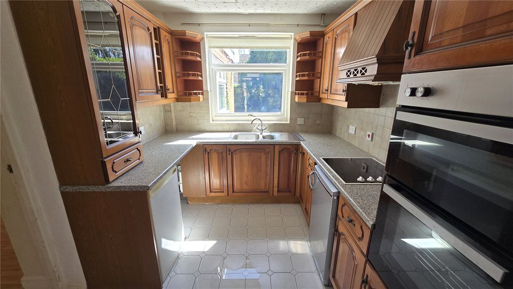 Property photo 2 of 13 Picture No. 08