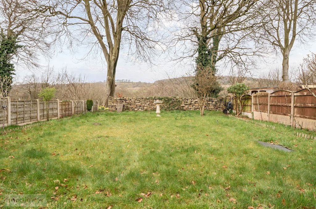 Property photo 2 of 15 Rear Garden