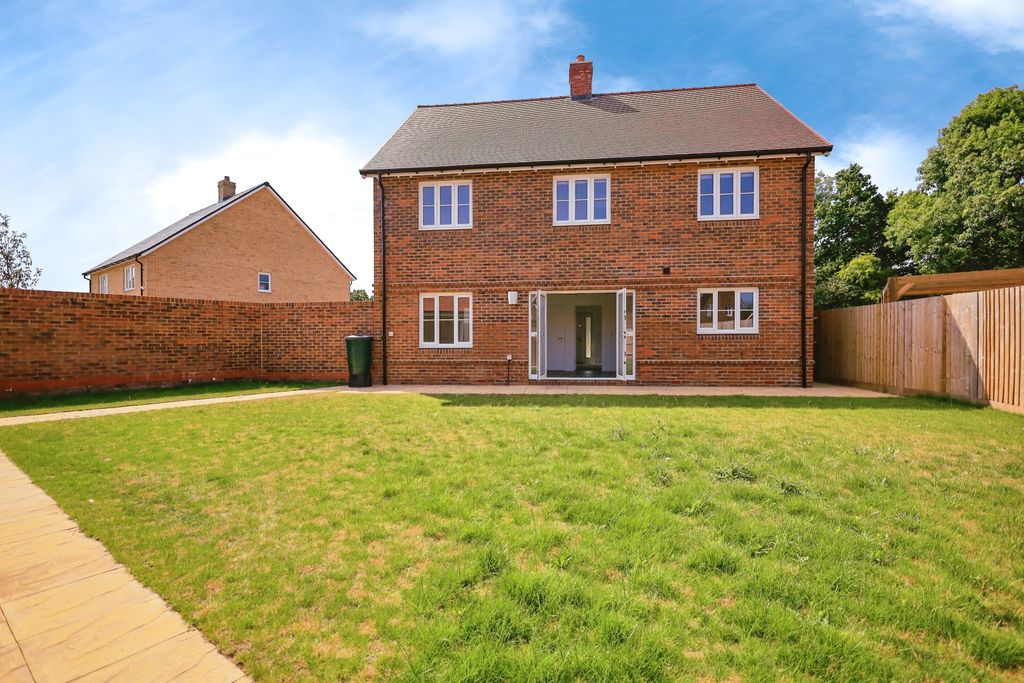Property photo 1 of 16 Photography