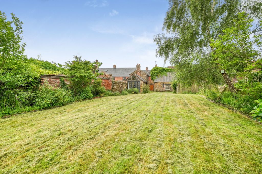 Property photo 3 of 38