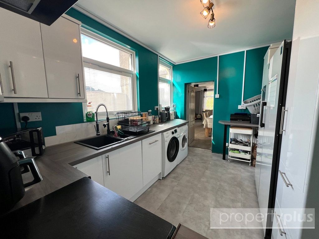 Property photo 3 of 11 Picture No. 08