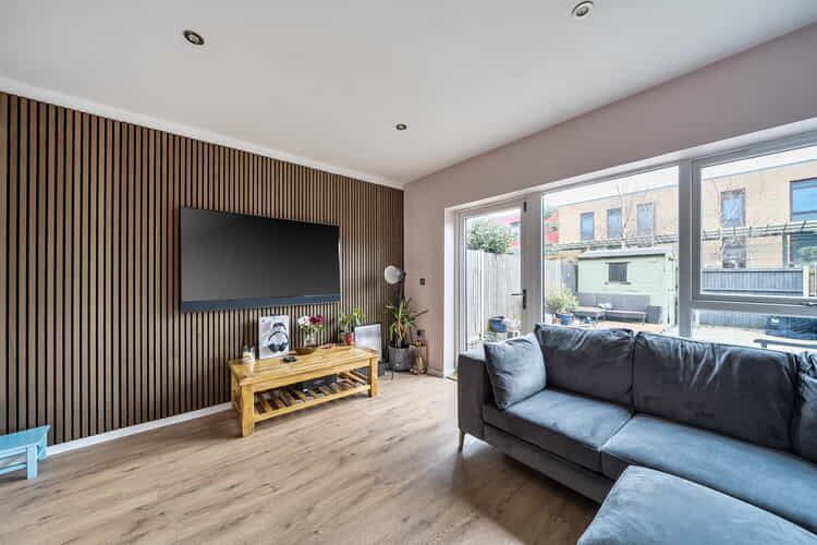 Property photo 2 of 21