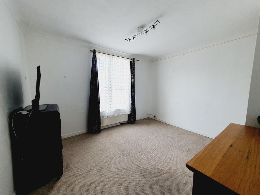 Property photo 3 of 9 Picture No. 04