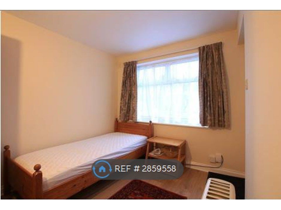 Property photo 2 of 4 Bed Area