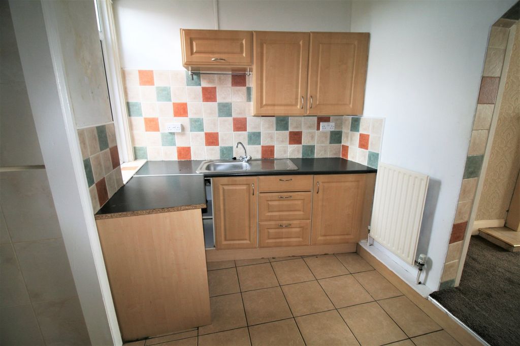 Property photo 3 of 8