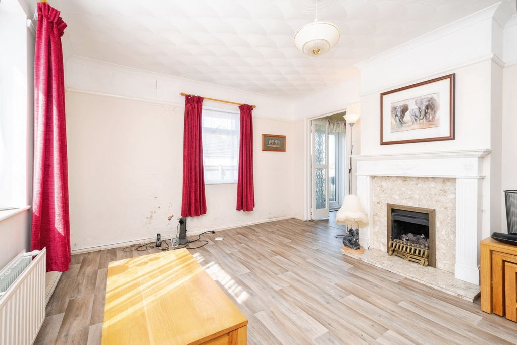 Property photo 2 of 25 Pbox-Img.Jpg