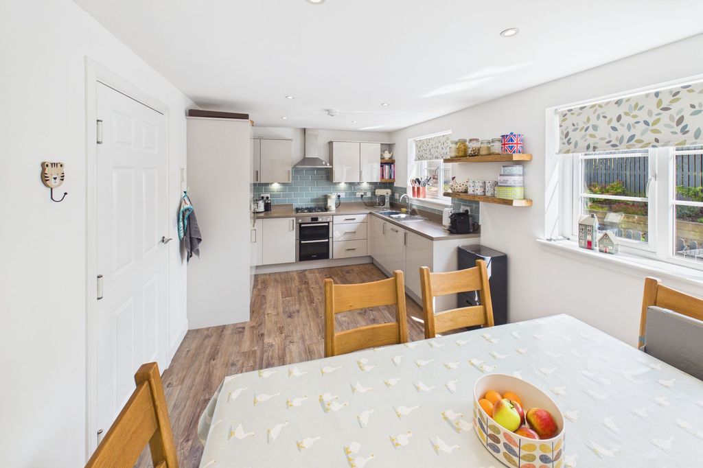 Property photo 3 of 35 Kitchen/Dining Angle 1