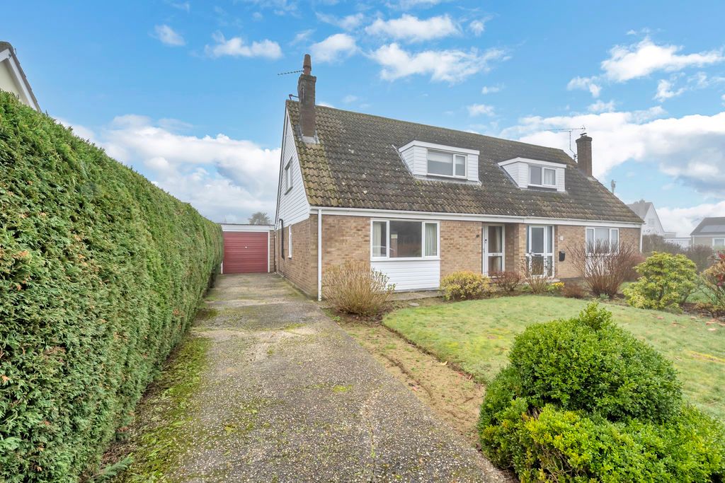 Property photo 1 of 18 Front