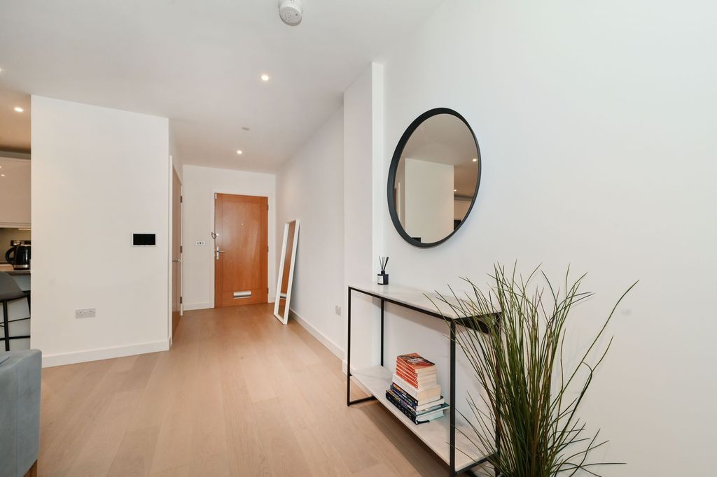 Property photo 3 of 6