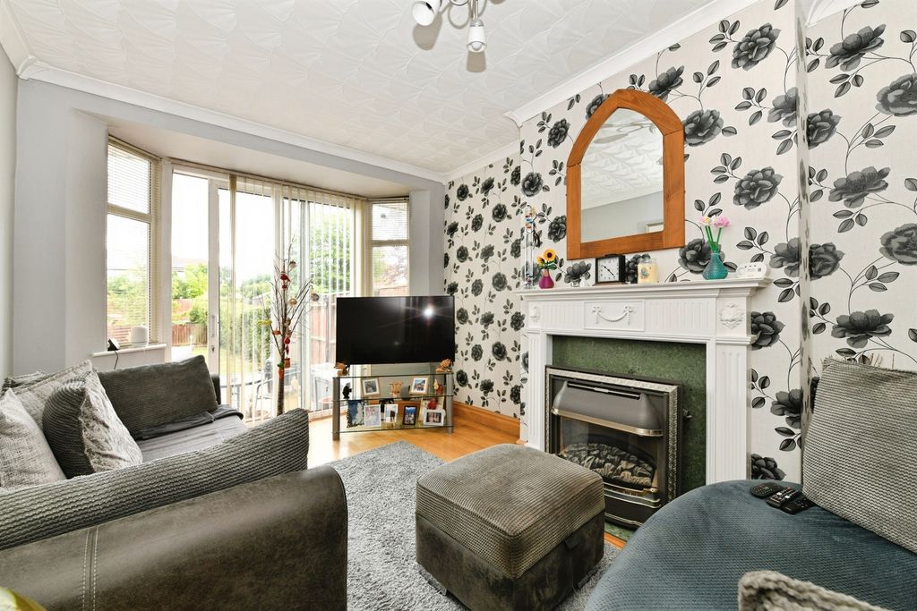 Property photo 3 of 24