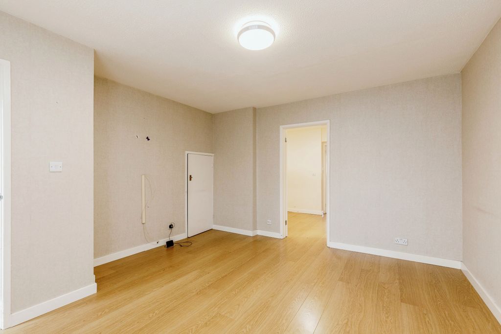 Property photo 3 of 15 Photography