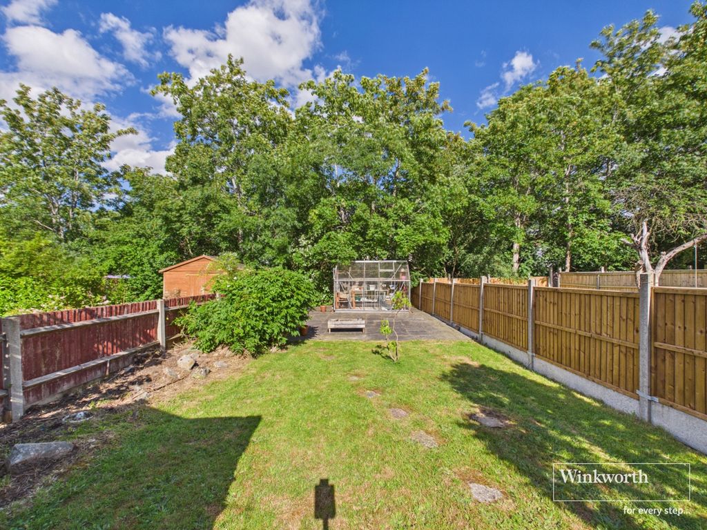 Property photo 3 of 12 Garden