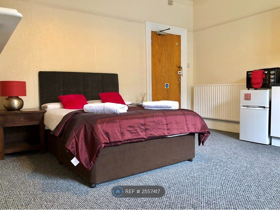 Property photo 1 of 3