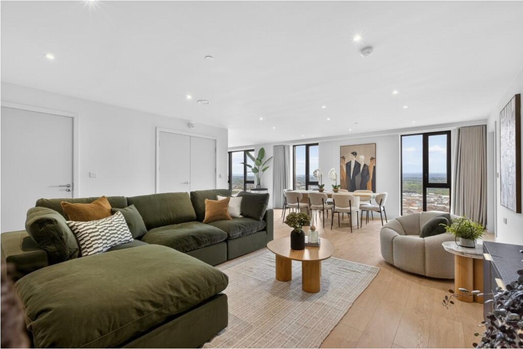 Property photo 2 of 12
