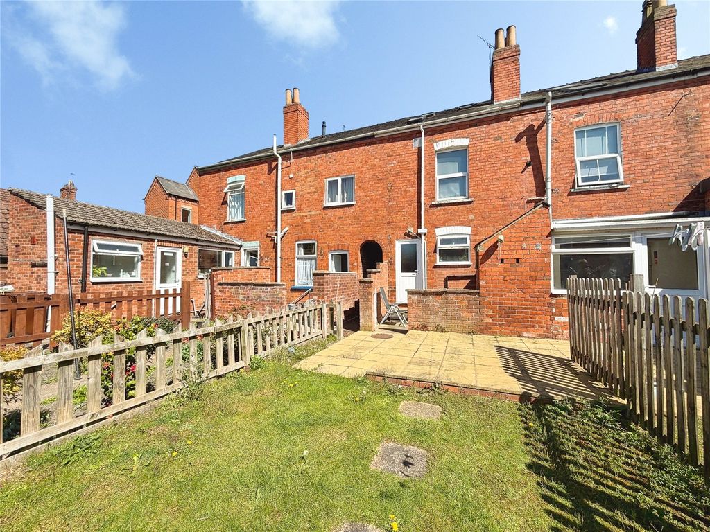 Property photo 1 of 13 Outside