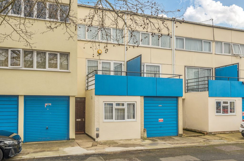 Property photo 1 of 20 External