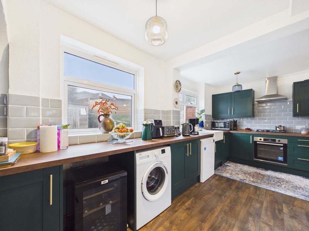 Property photo 2 of 20 Cam04789G0-Pr0029-Still011