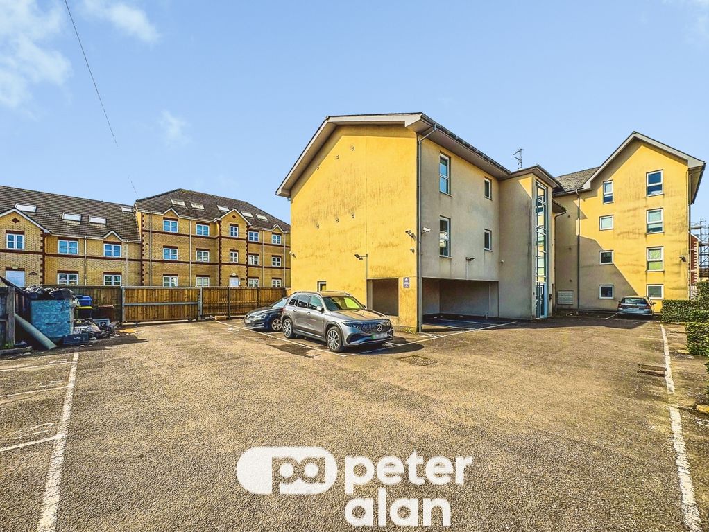 Property photo 2 of 12