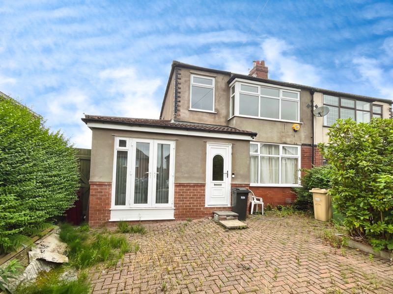 Property photo 1 of 17 External