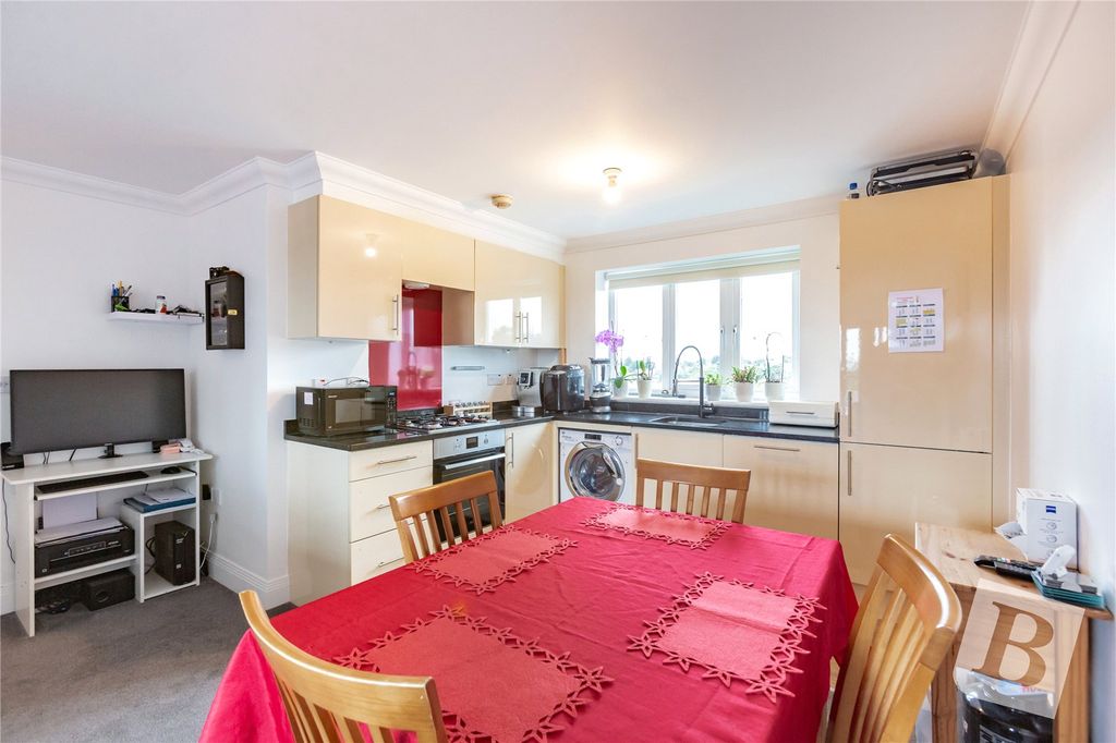 Property photo 3 of 13 Kitchen