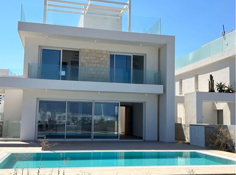 Property photo 1 of 17 Villa 2 With...