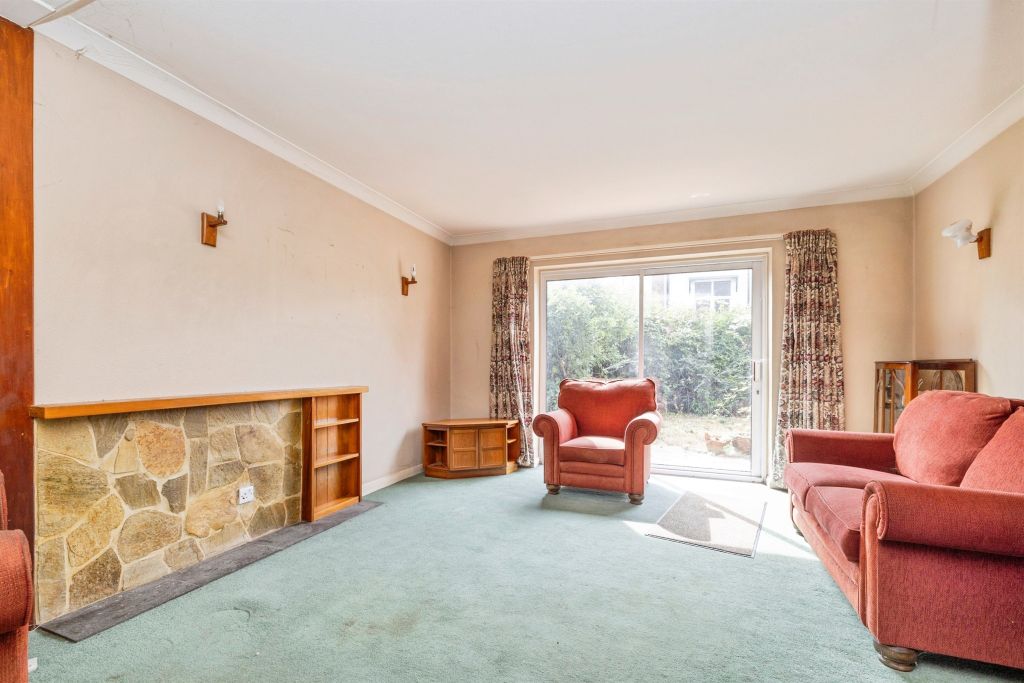 Property photo 2 of 21