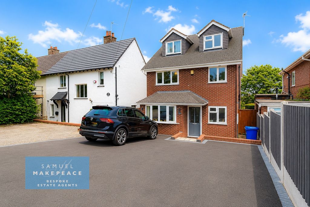 Property photo 1 of 27 Five Bedroom Detached Property With Large Driveway To Let