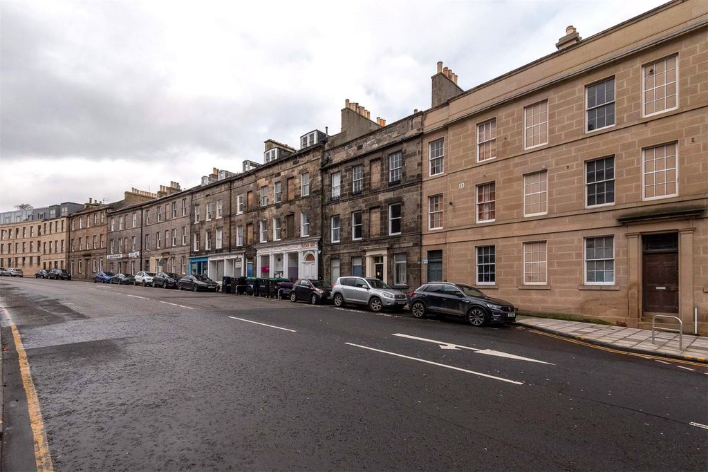 Property photo 1 of 18 Picture No. 01