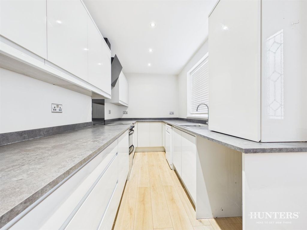 Property photo 2 of 19 Eca118996c8447B495Ef698478B86A25_100_Cam05287G0-Pr