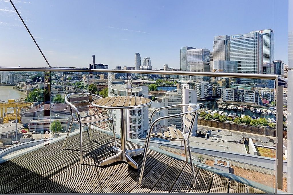 Property photo 2 of 13