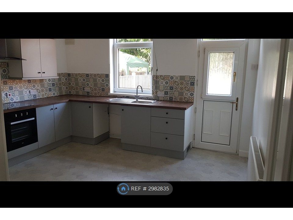 Property photo 3 of 22 Kichen