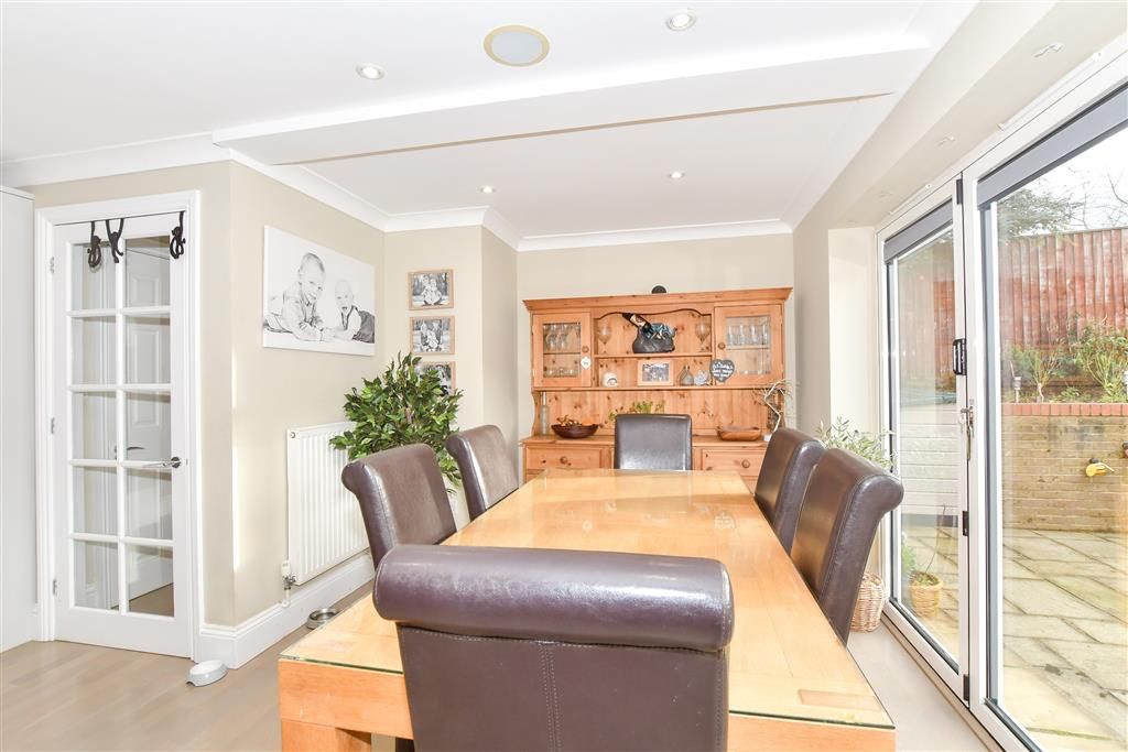 Property photo 3 of 12 Dining Area