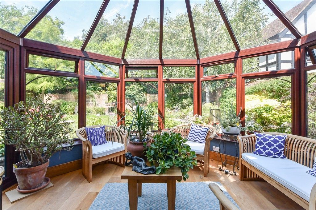 Property photo 3 of 18 Conservatory