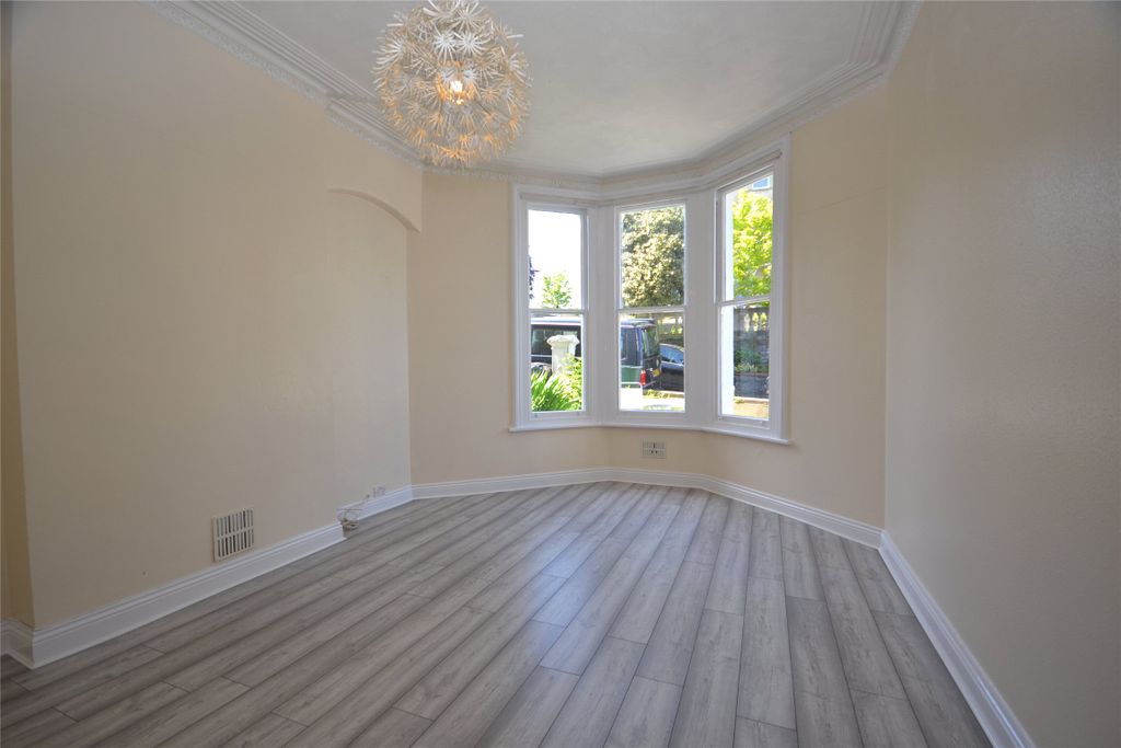 Property photo 2 of 6 Living Room