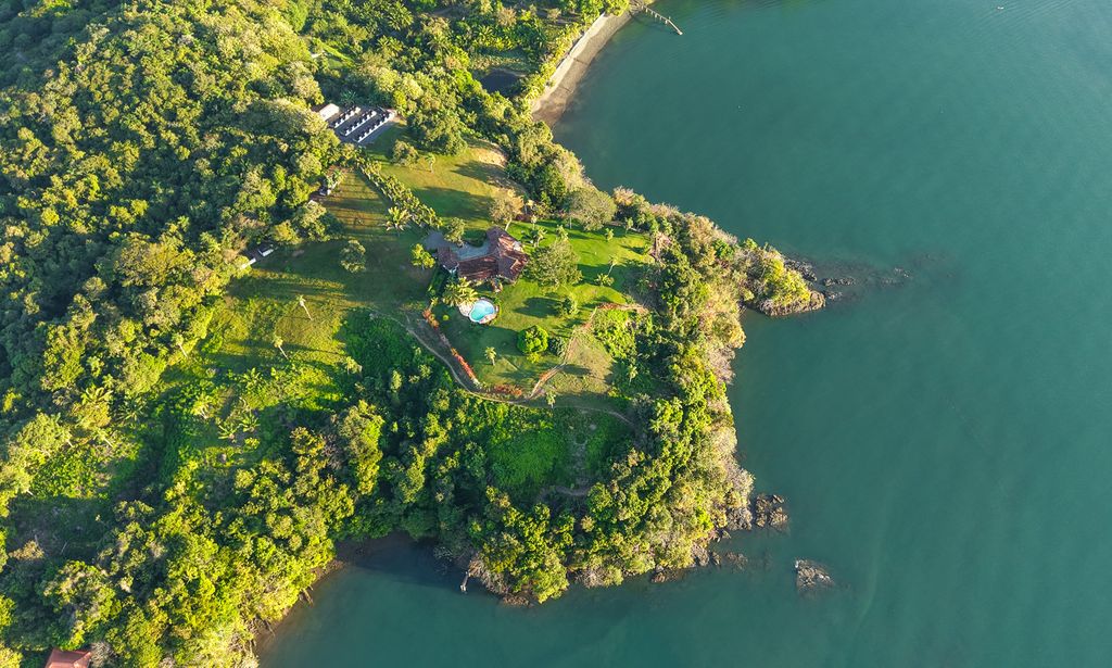 Property photo 1 of 68