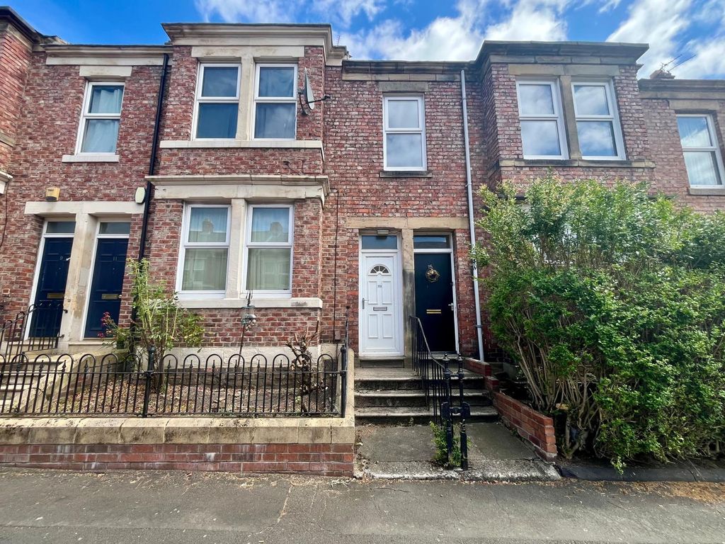 Property photo 1 of 13 Westbourne Avenue, Gateshead Ne8