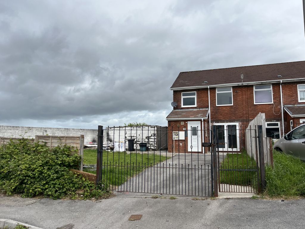 Property photo 1 of 1