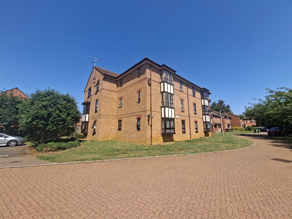 Property photo 1 of 3