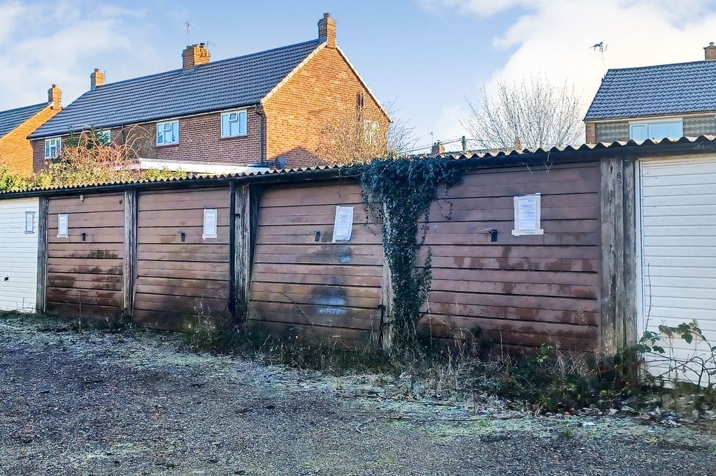 Property photo 1 of 10 Garage Site At Williams Close, Hanslope, Milton Keynes Mk19 7Bs