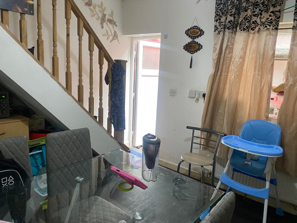 Property photo 2 of 7