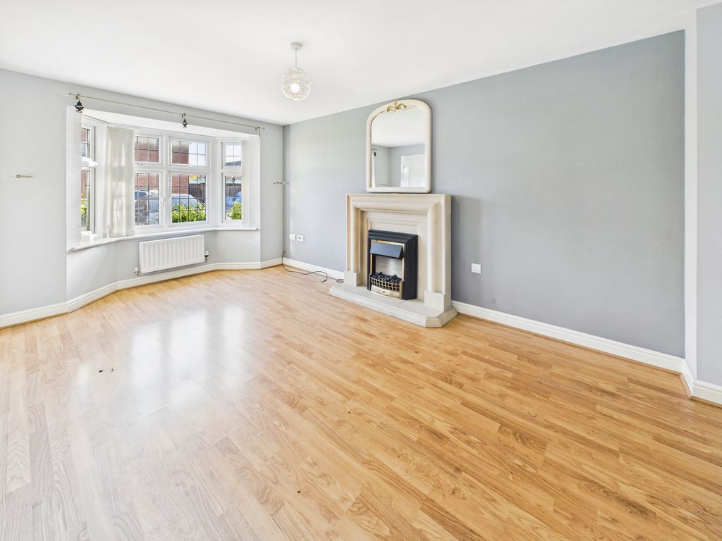 Property photo 2 of 25