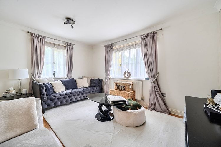 Property photo 2 of 16