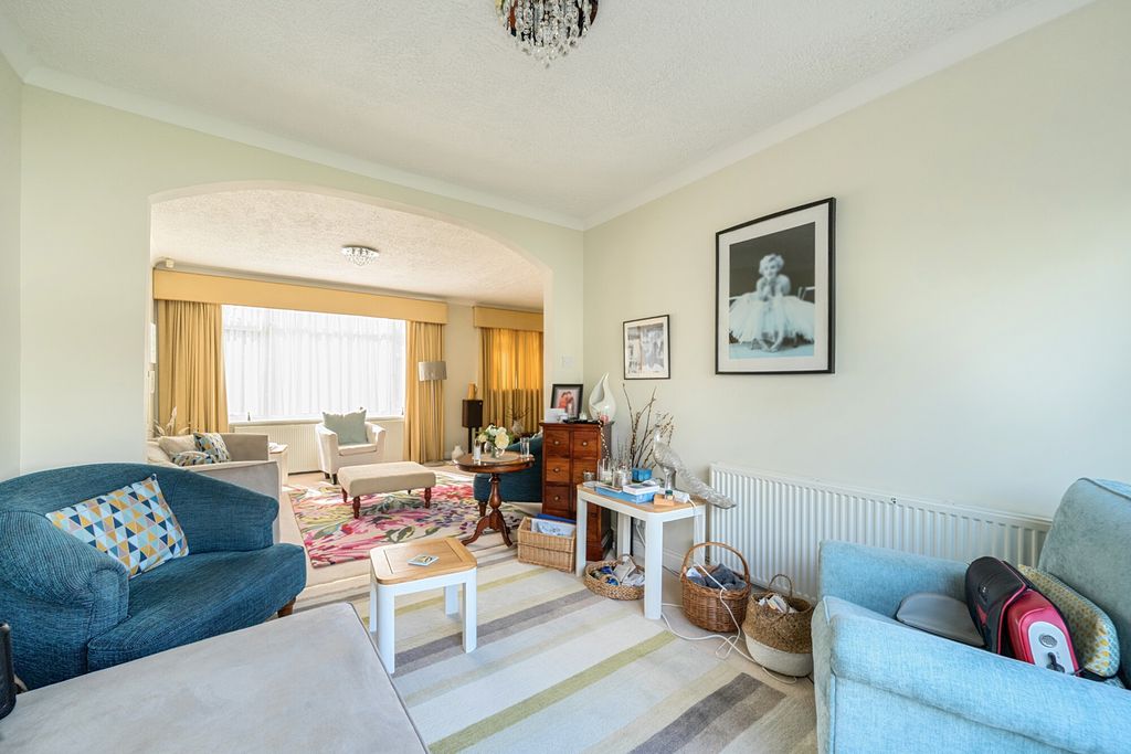 Property photo 3 of 19 1347988-9-68B97F3...