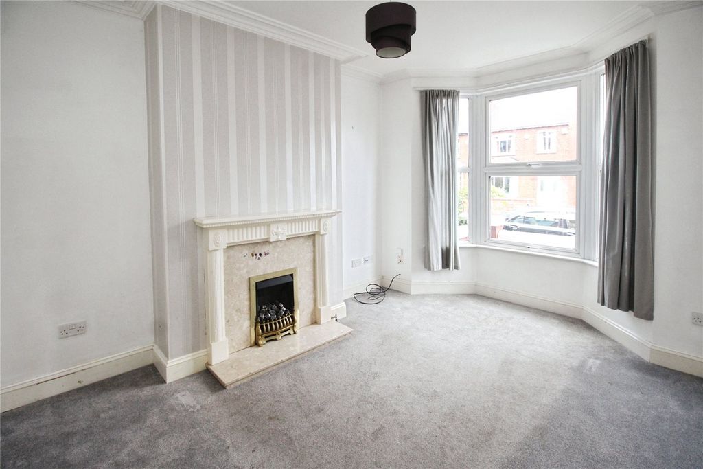 Property photo 2 of 13 Sitting Room