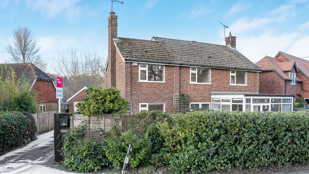 Property photo 1 of 32