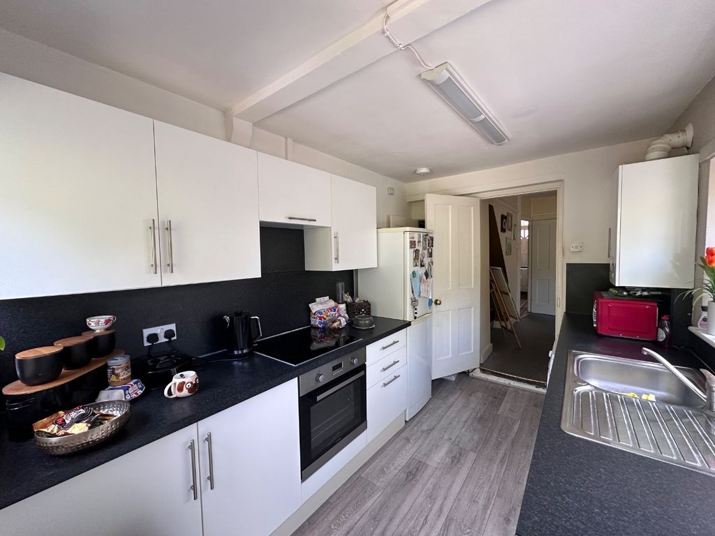 Property photo 3 of 9 4205162