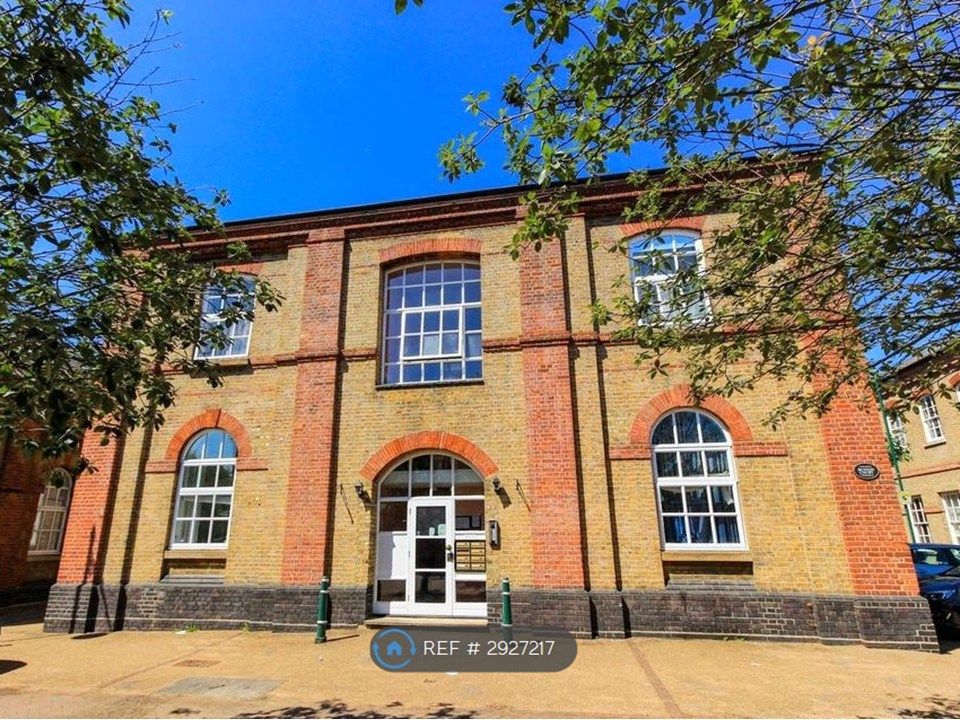 Property photo 1 of 8