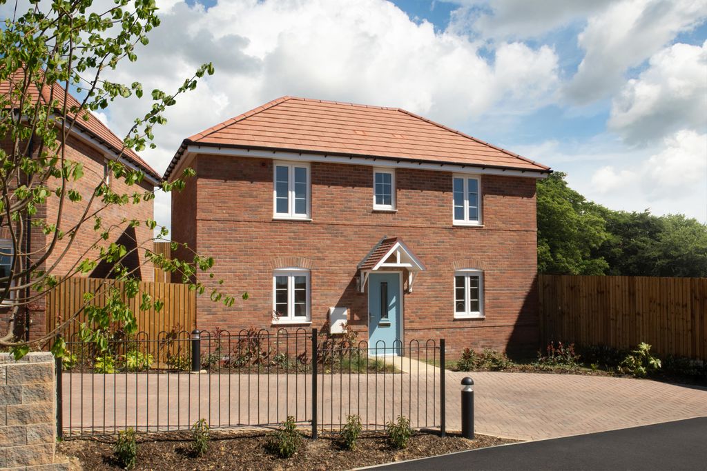 Property photo 1 of 9 Buchanan External - Castle Reach
